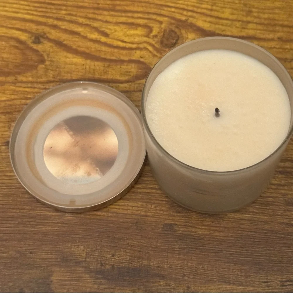 White Barn True Temptations Hazelnut Fresh Roast Candle 4 oz – Discontinued - Picture 6 of 9
